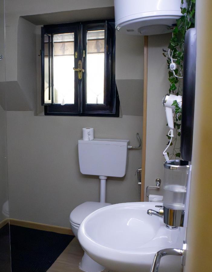 Don Pes Travel Rooms Sassari Exterior foto